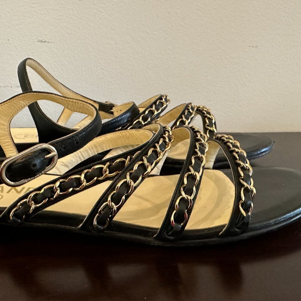 Chanel Black Leather CC Logo Chain Strap Women's Sandals Sz 40 Made in Italy - Picture 8 of 16